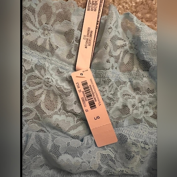 Victoria's Secrect Bundle NWT. - Picture 2 of 6